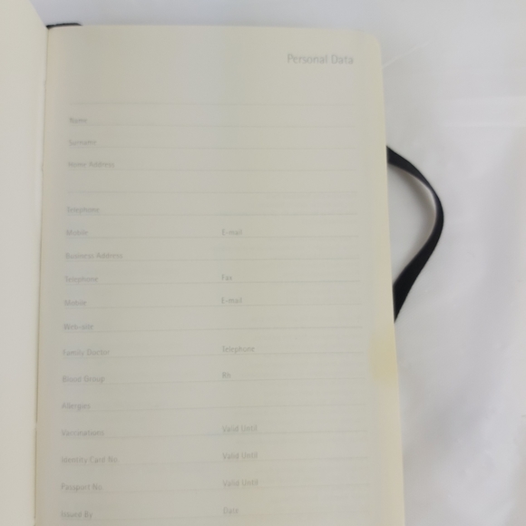 - 2 Moleskine black leather Paris Chicago notebook - Picture 10 of 16